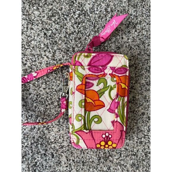 Vera Bradley Zip Zip Wallet Lilli Bell Pattern - Picture 1 of 3